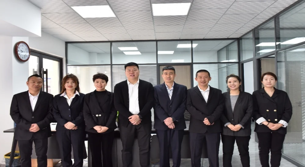 雄仕达公司服务团队合影
